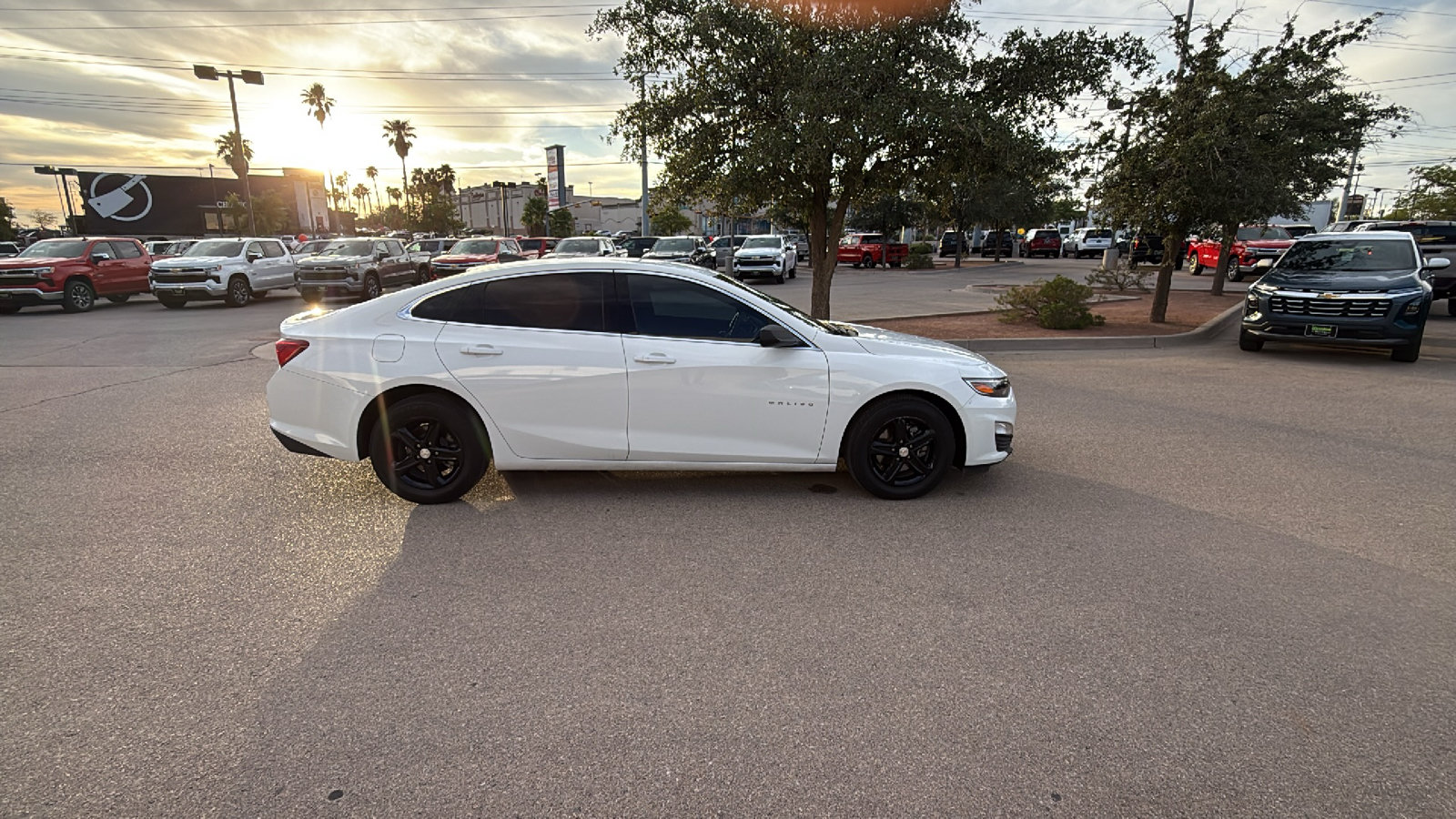 Used 2025 Chevrolet Malibu LS FWD image 6