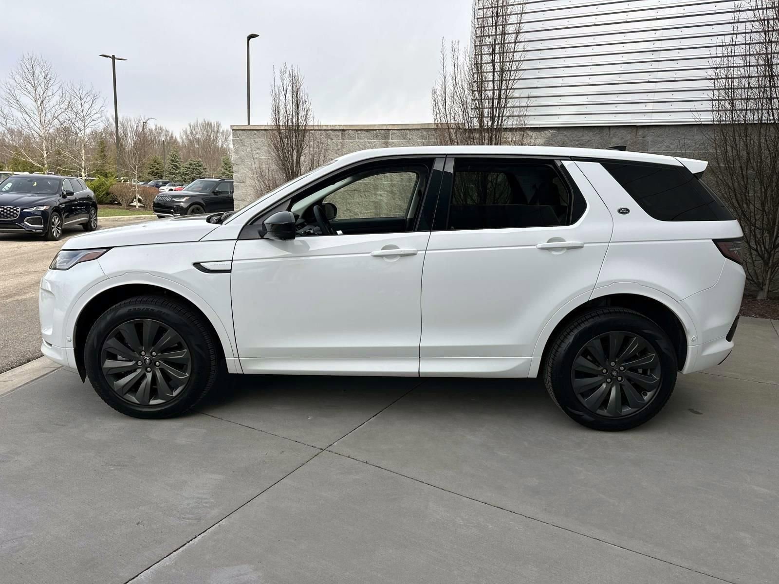 Used 2025 Land Rover Discovery Sport S AWD/4WD image 8