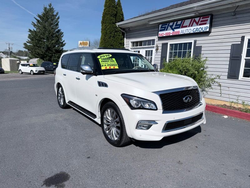 Used 2016 INFINITI QX80 4WD w/ Deluxe Technology Package image 2
