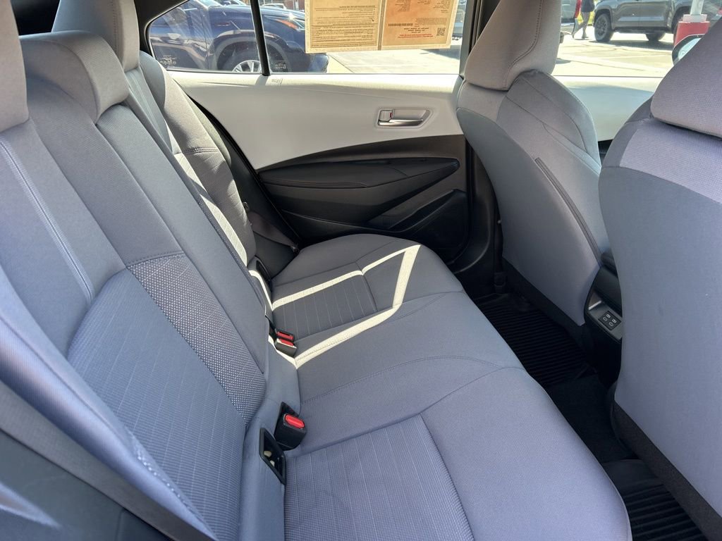 Used 2024 Toyota Corolla SE w/ SE Premium Package image 19