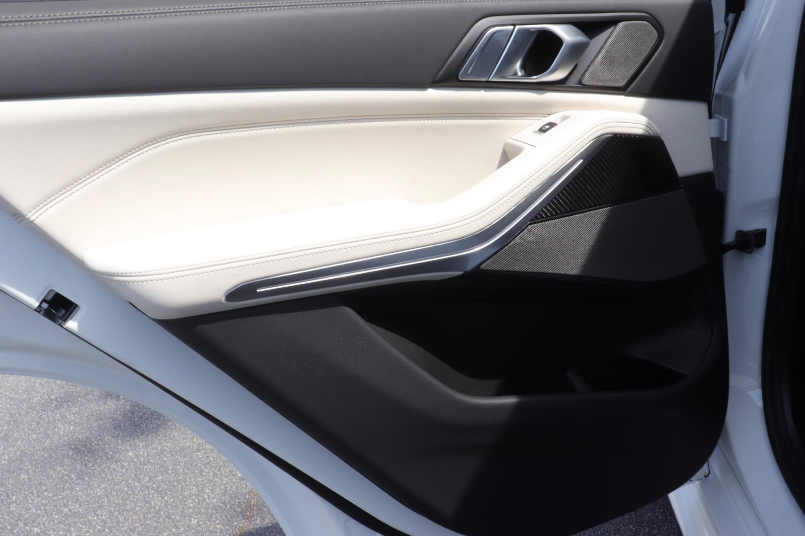 New 2026 BMW X5 M60i AWD/4WD image 12