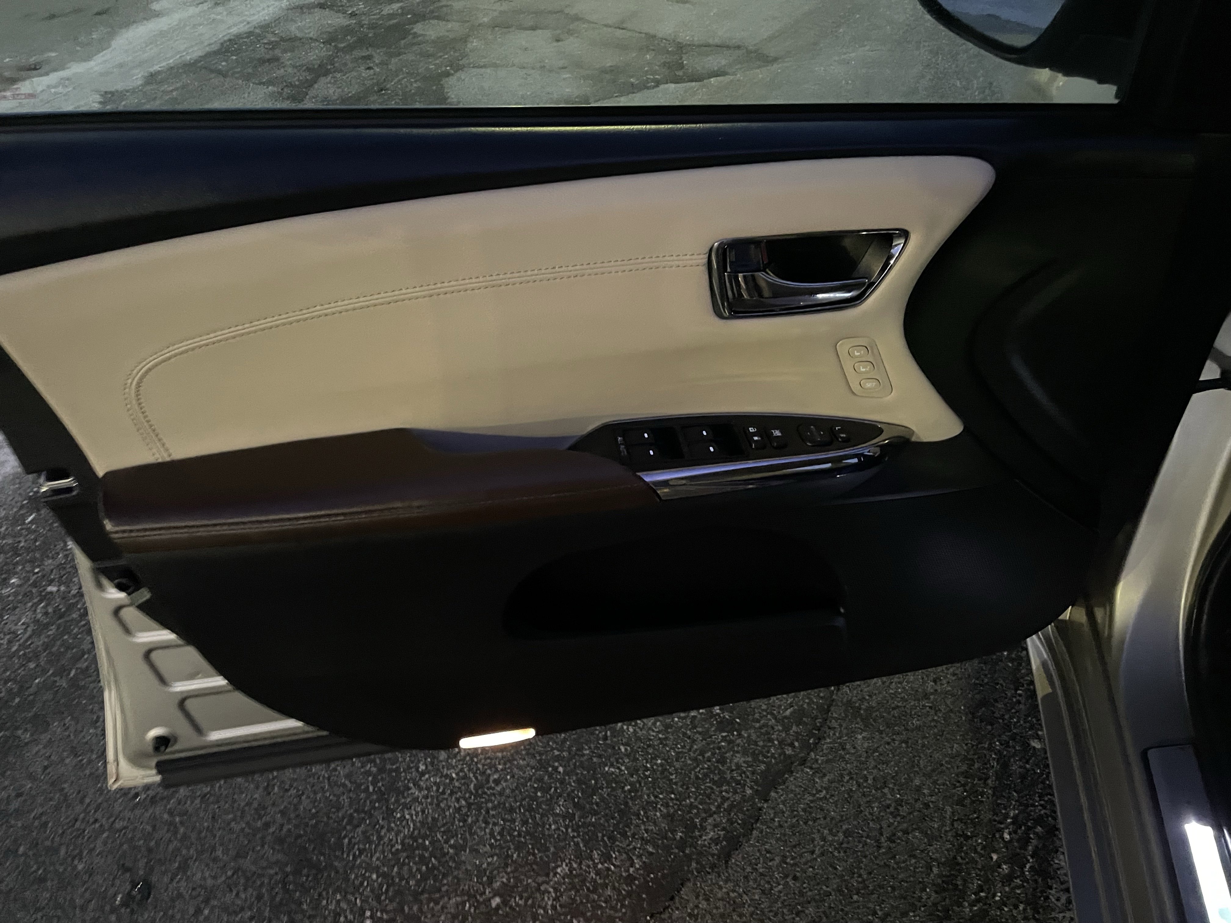 Used 2017 Toyota Avalon XLE Premium w/ Protection Package image 11