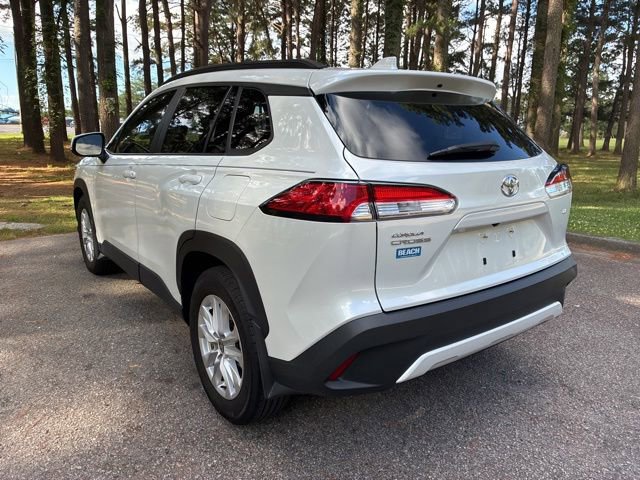 Used 2023 Toyota Corolla Cross LE FWD image 5