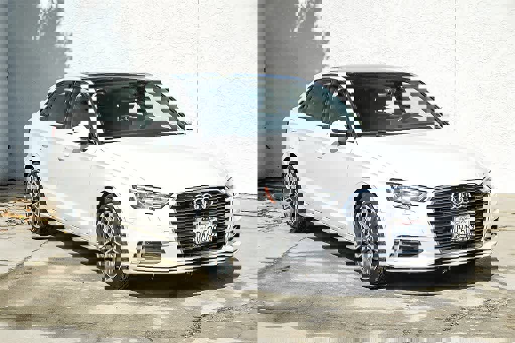 Used 2018 Audi A3 2.0T Premium w/ Convenience Package image 3