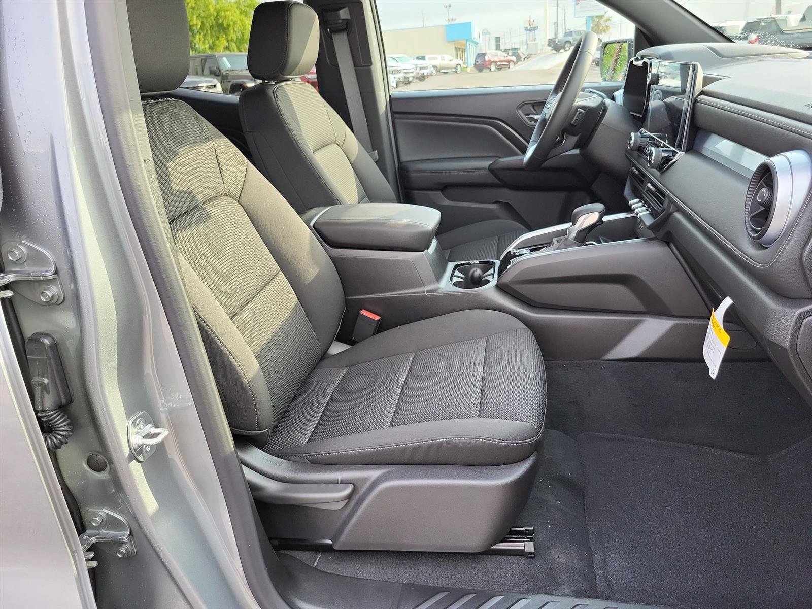 New 2025 Chevrolet Colorado LT image 25