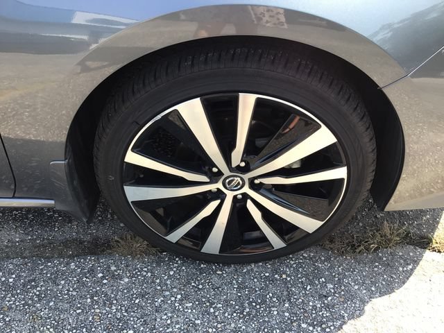 Used 2020 Nissan Altima 2.5 SR FWD image 13