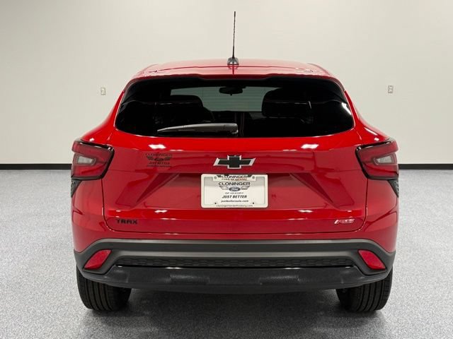 Used 2026 Chevrolet Trax RS w/ Driver Confidence Package FWD image 12