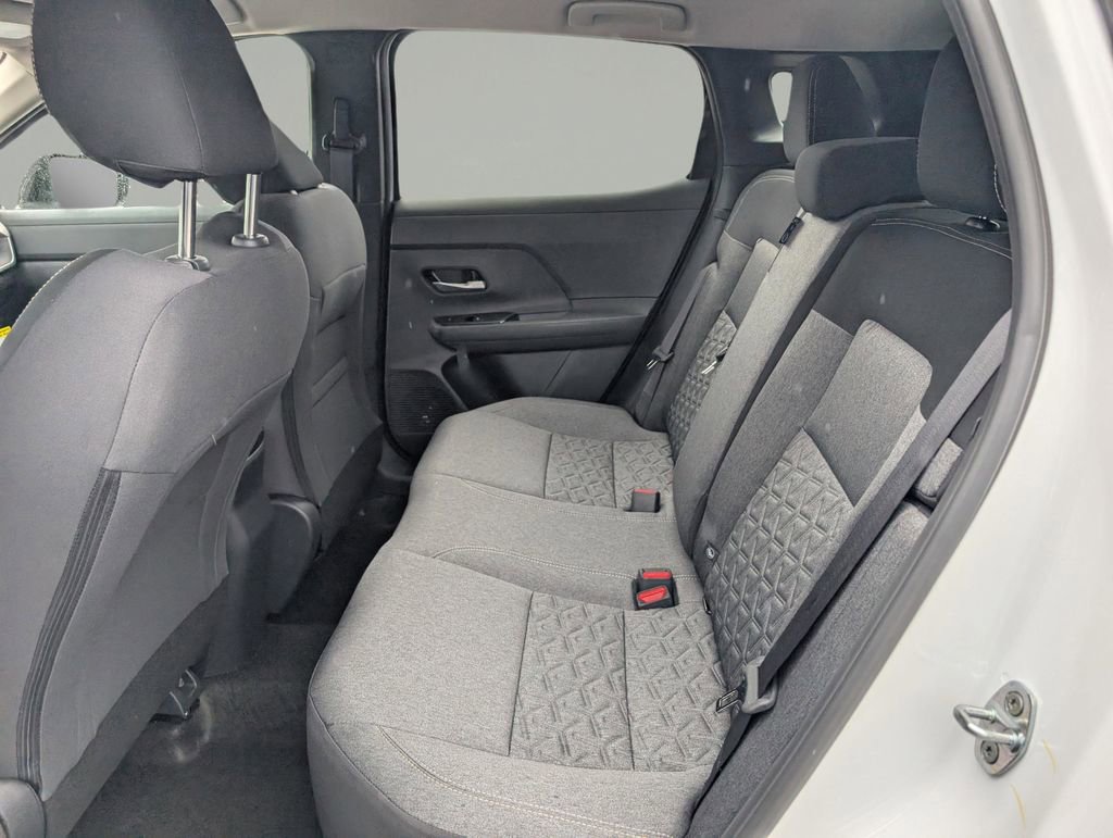 New 2026 Nissan Kicks SV image 14