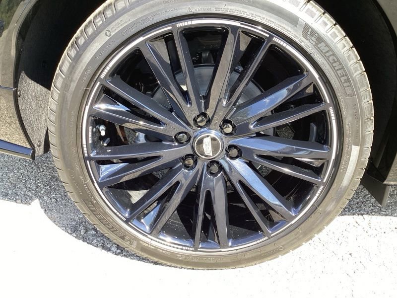 New 2026 Cadillac Lyriq V image 9