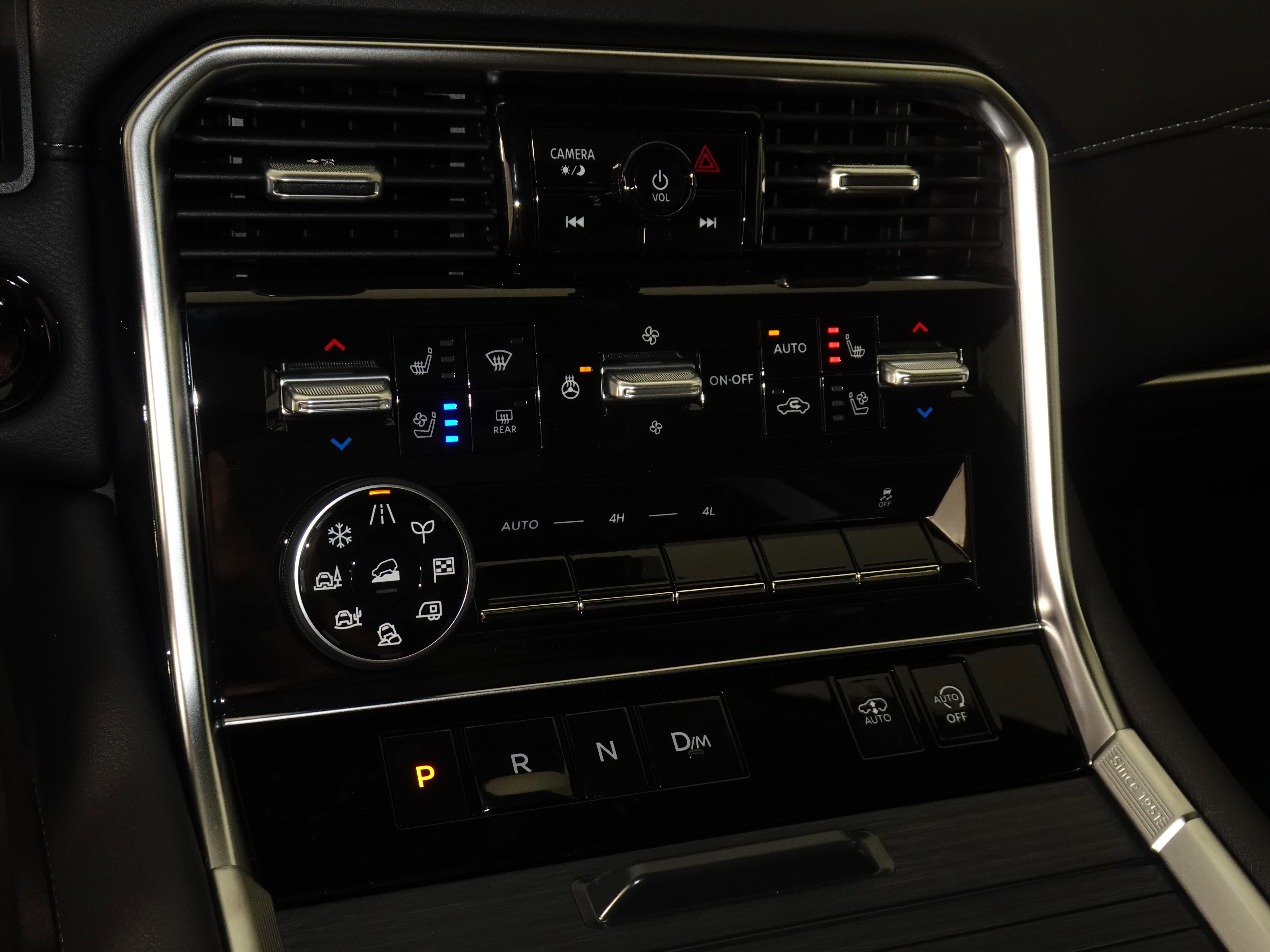 New 2025 Nissan Armada Platinum Reserve image 36