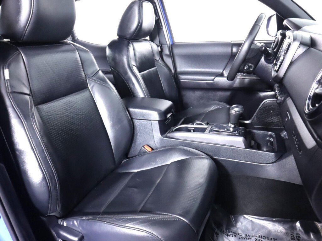 Used 2020 Toyota Tacoma TRD Off-Road w/ TRD Premium Off Road Package image 46