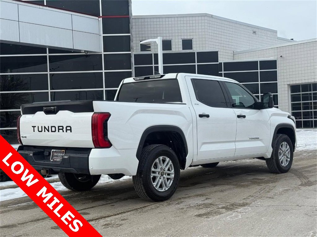 Used 2022 Toyota Tundra SR5 w/ SR5 Convenience Package image 3