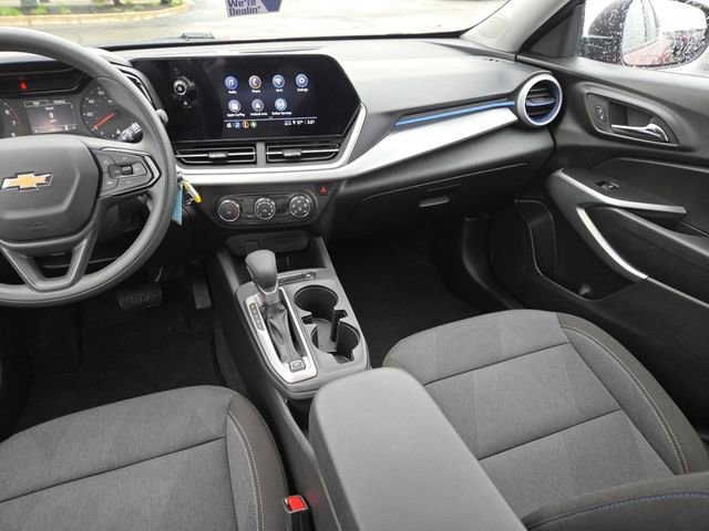 Certified 2024 Chevrolet Trax LS FWD image 27
