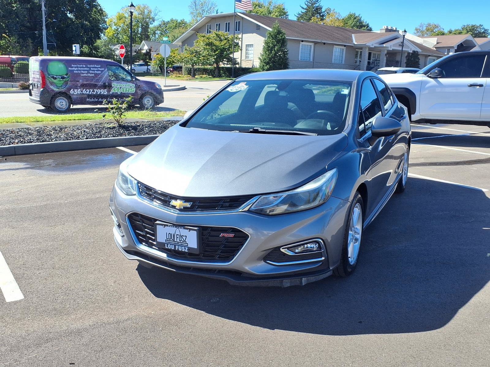 Used 2018 Chevrolet Cruze LT w/ Convenience Package FWD image 26