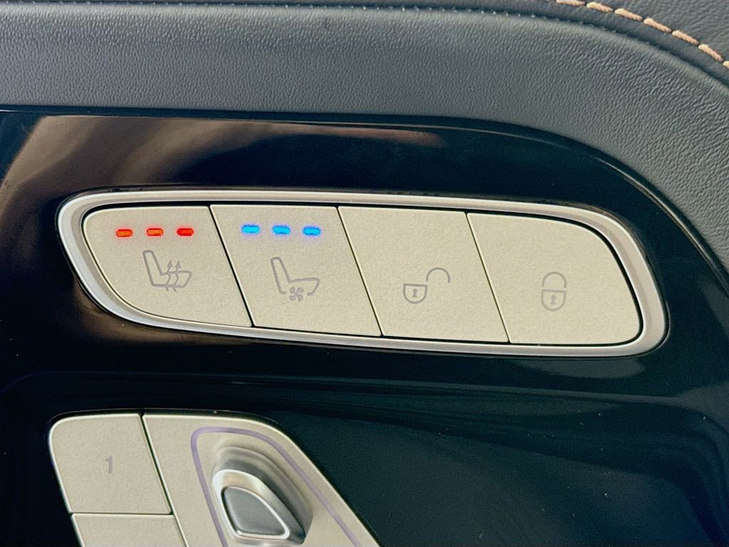 Used 2023 Mercedes-Benz G 550 image 21