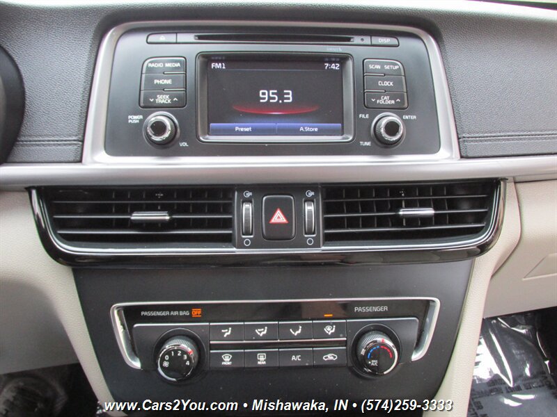 Used 2016 Kia Optima LX FWD image 22