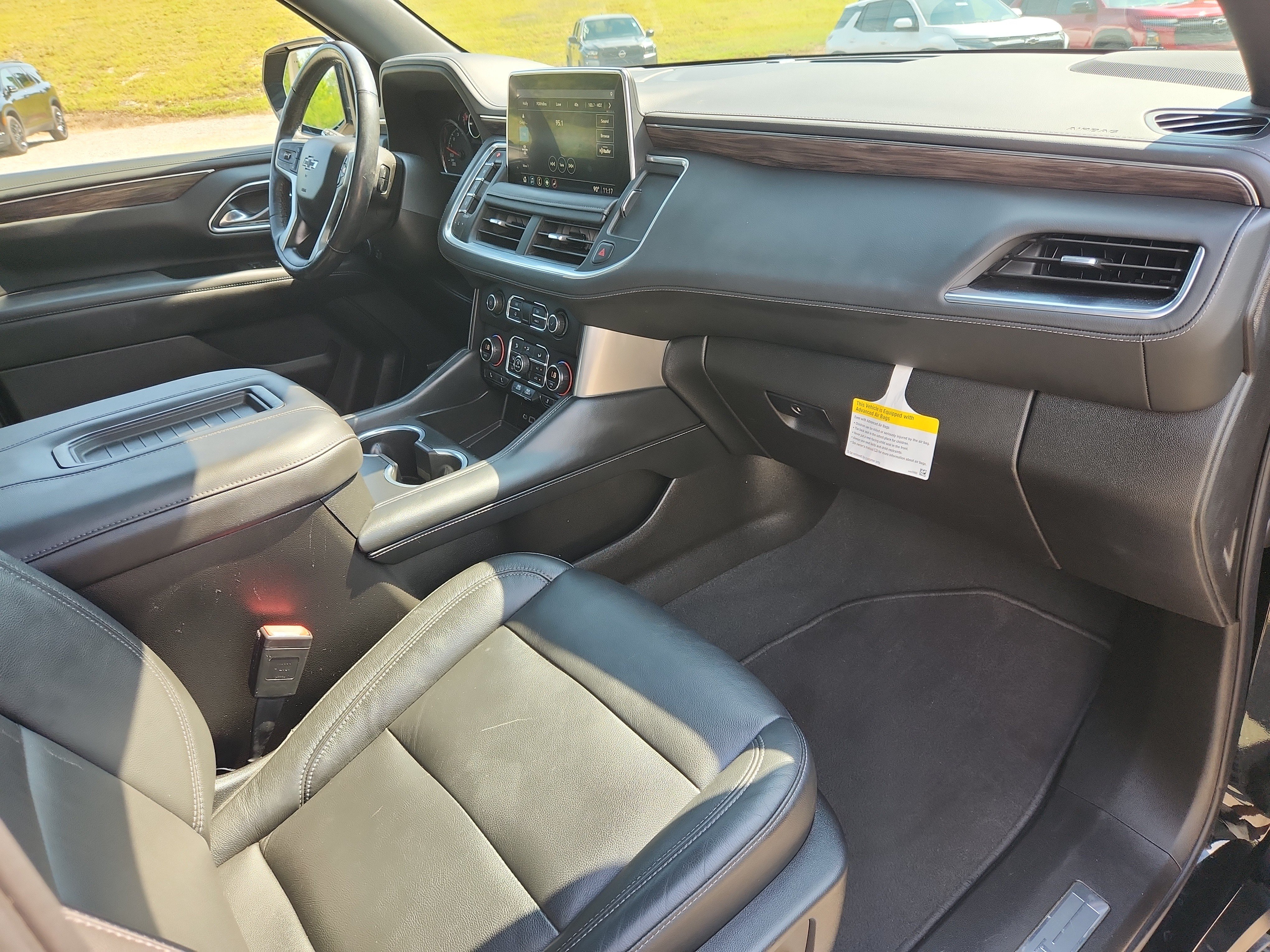Used 2021 Chevrolet Suburban Z71 w/ Z71 Signature Package AWD/4WD image 48
