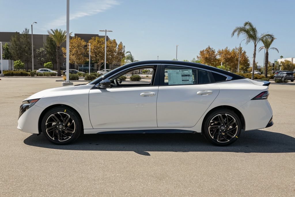 New 2027 Nissan Sentra SR FWD image 7