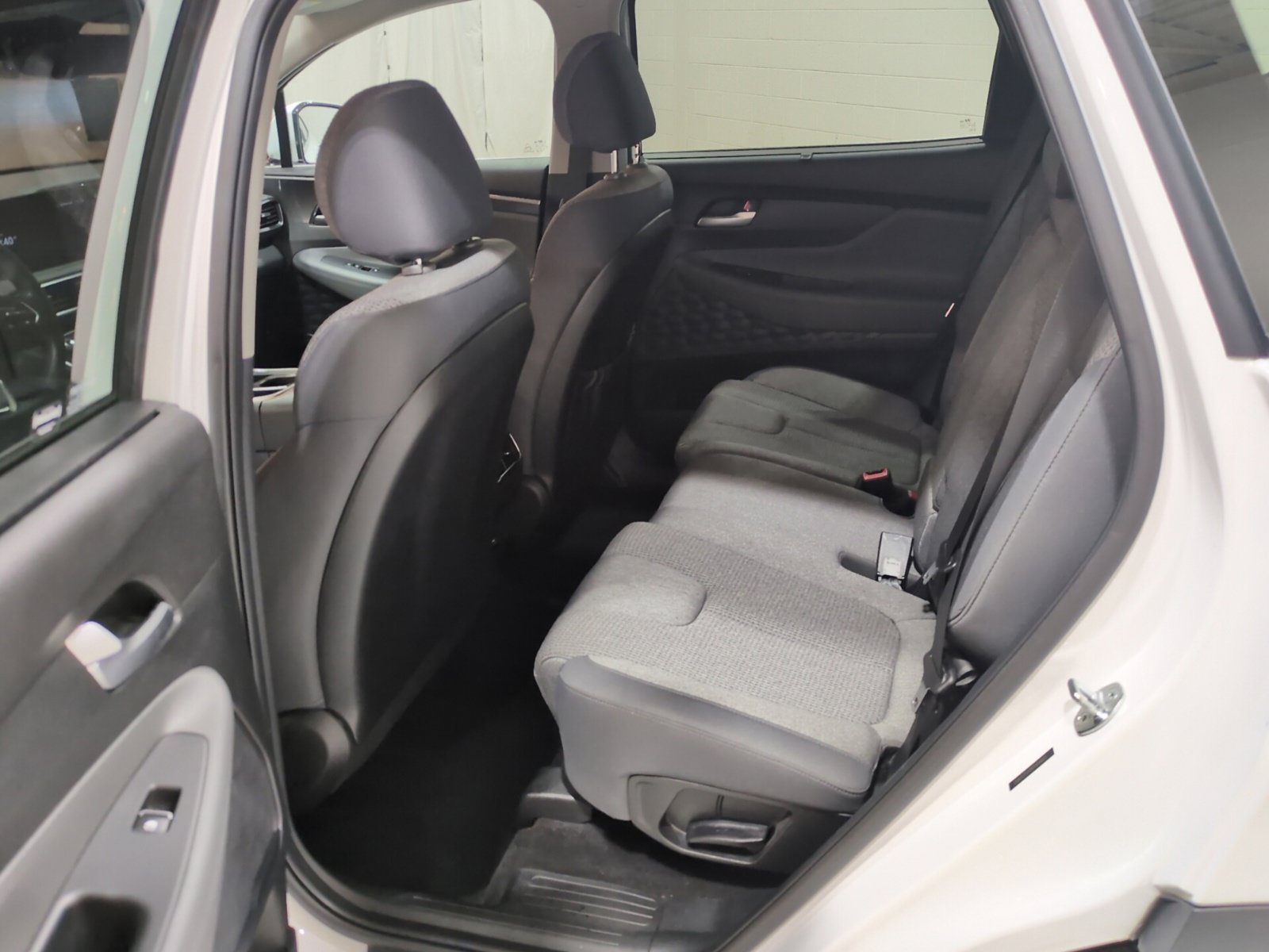 Certified 2023 Hyundai Santa Fe Blue AWD/4WD image 15