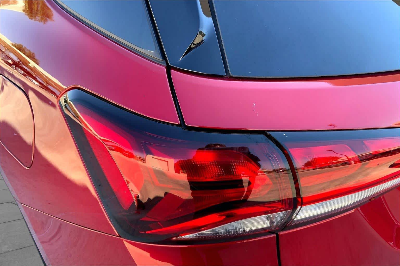 Used 2022 Chevrolet Equinox LT FWD image 28