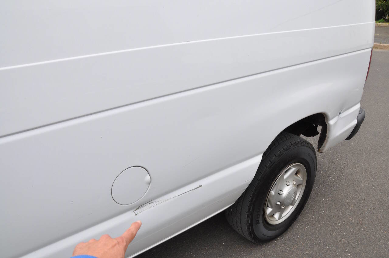 Used 2012 Ford E-250 and Econoline 250 w/ Commercial Cargo Van Pkg image 12