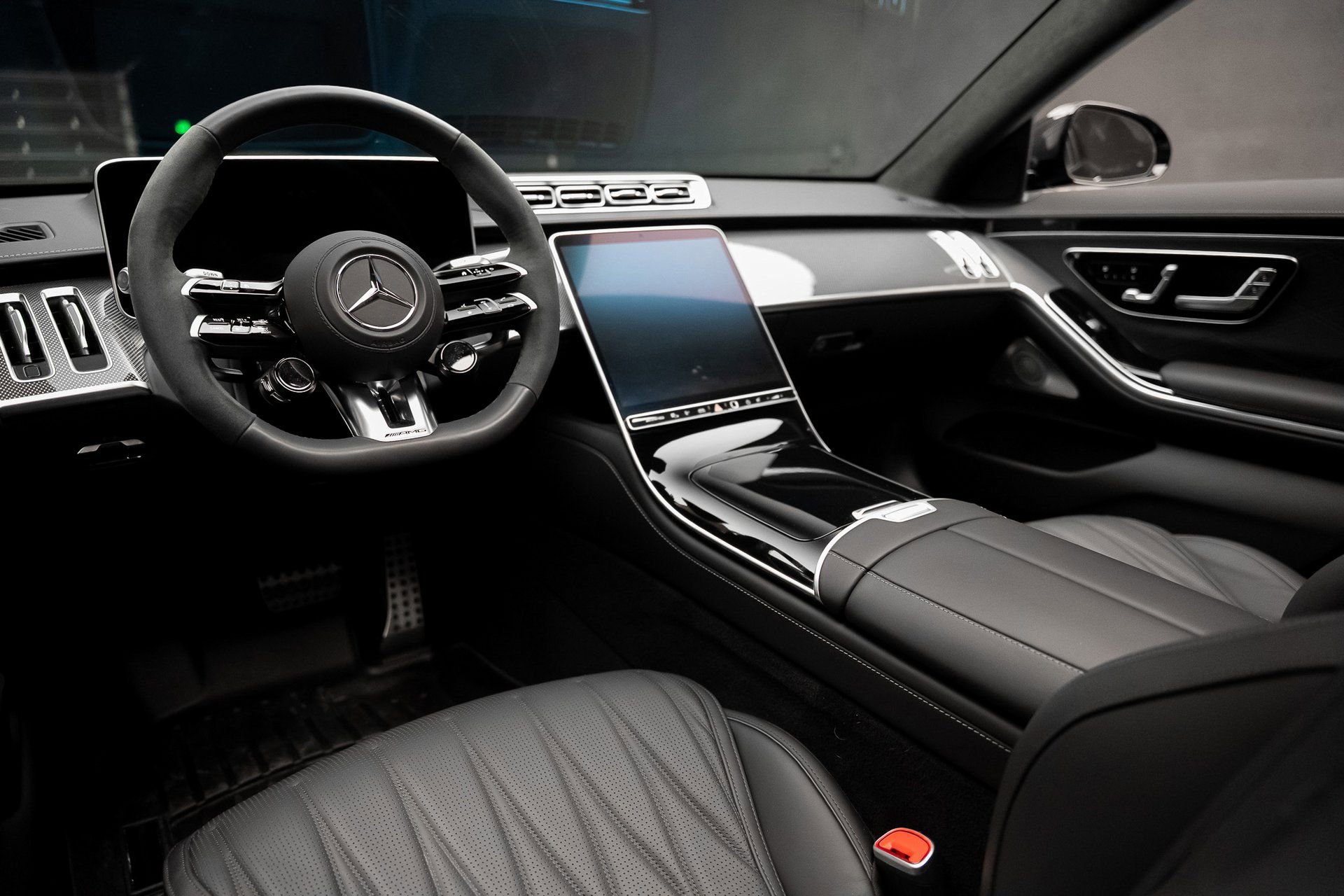 Used 2025 Mercedes-Benz S 63 AMG S image 2