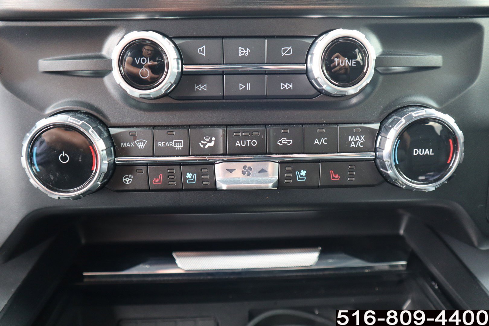 Used 2024 Ford F350 Lariat w/ Lariat Ultimate Package image 33