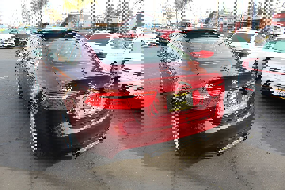 Used 2017 Jaguar XE Prestige image 5