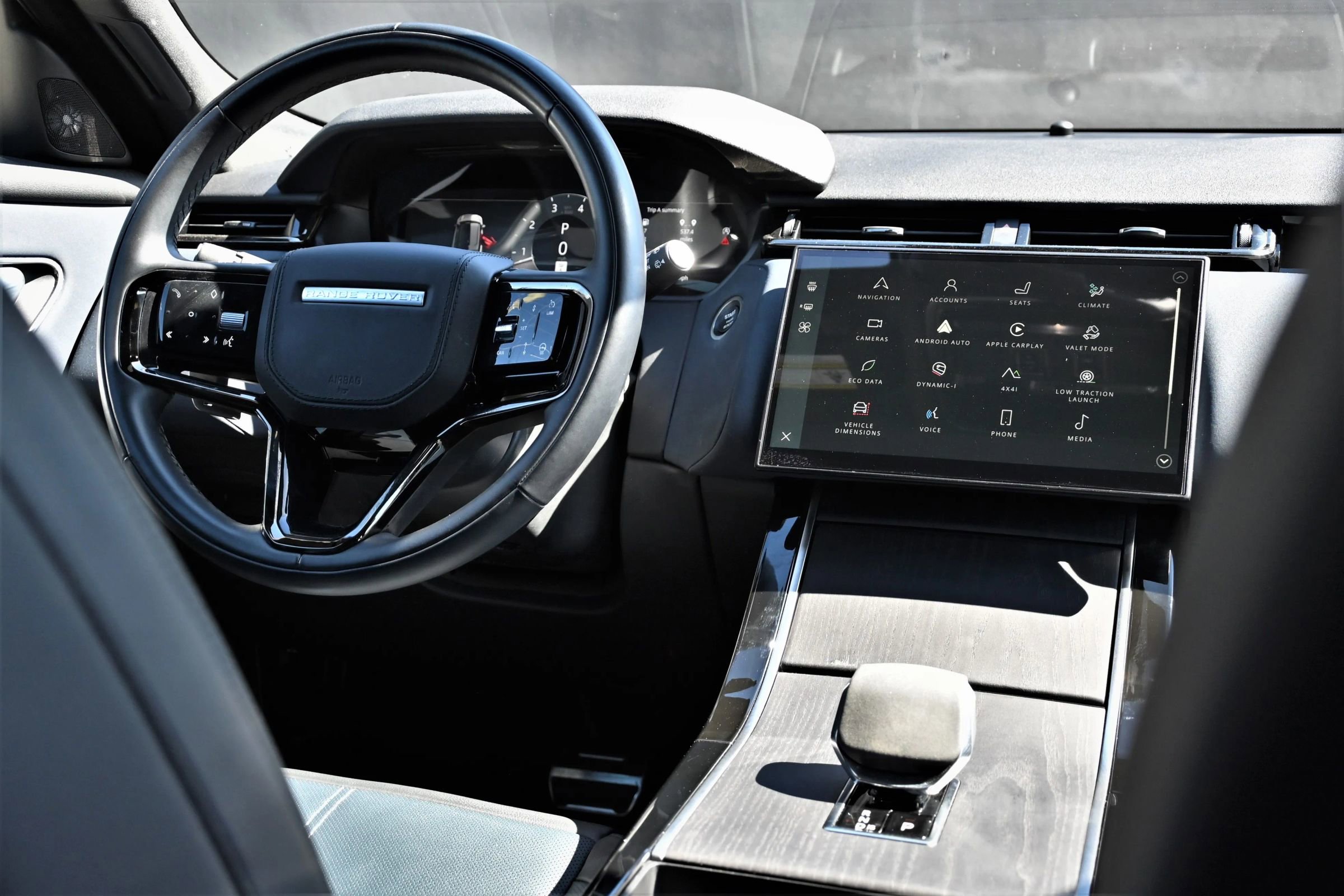 Used 2024 Land Rover Range Rover Velar Dynamic SE image 20