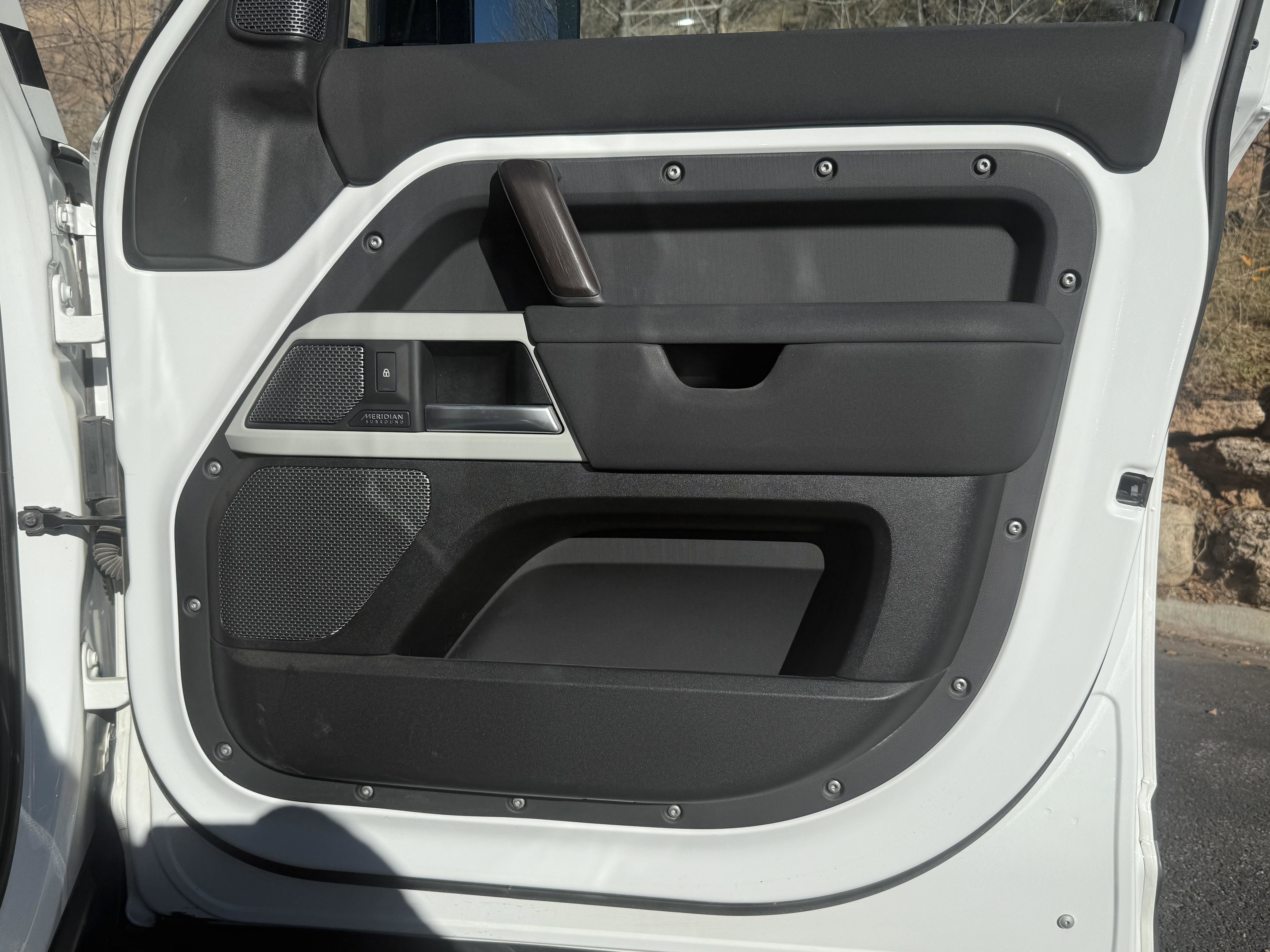 Certified 2022 Land Rover Defender 110 SE image 45