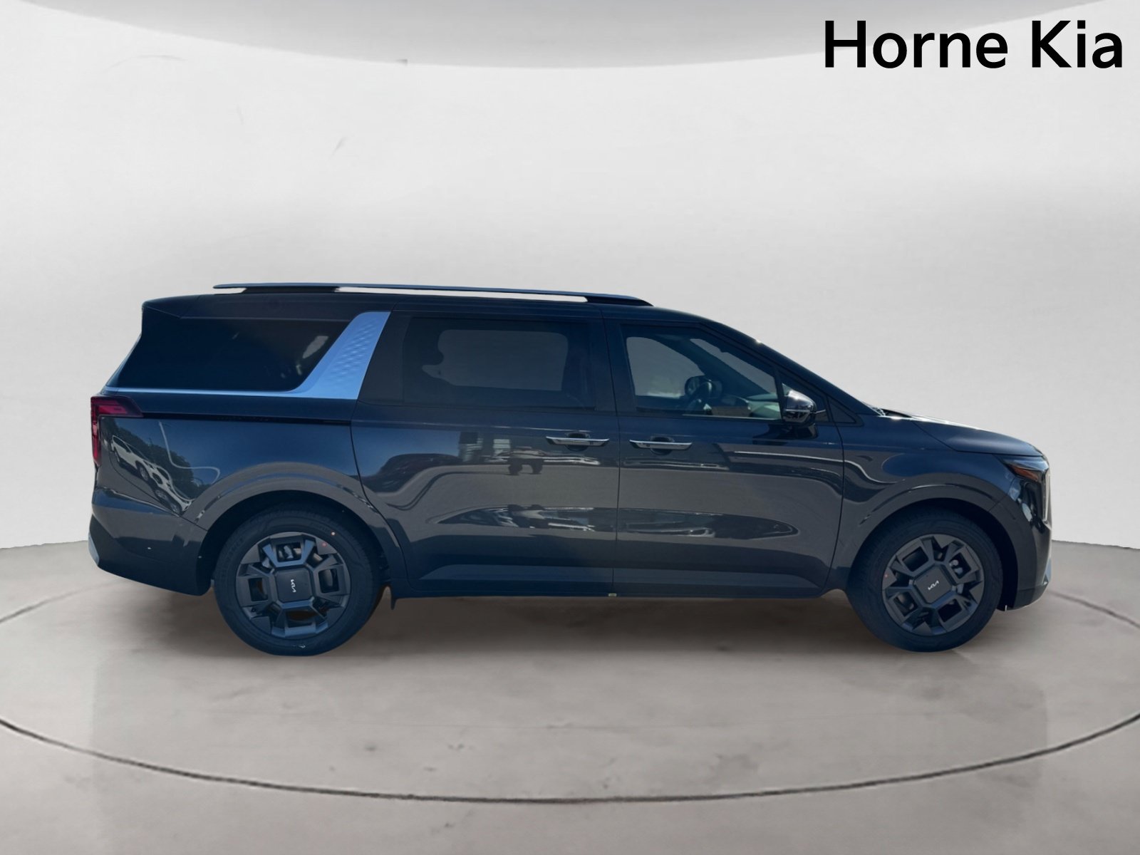New 2026 Kia Carnival EX FWD image 3
