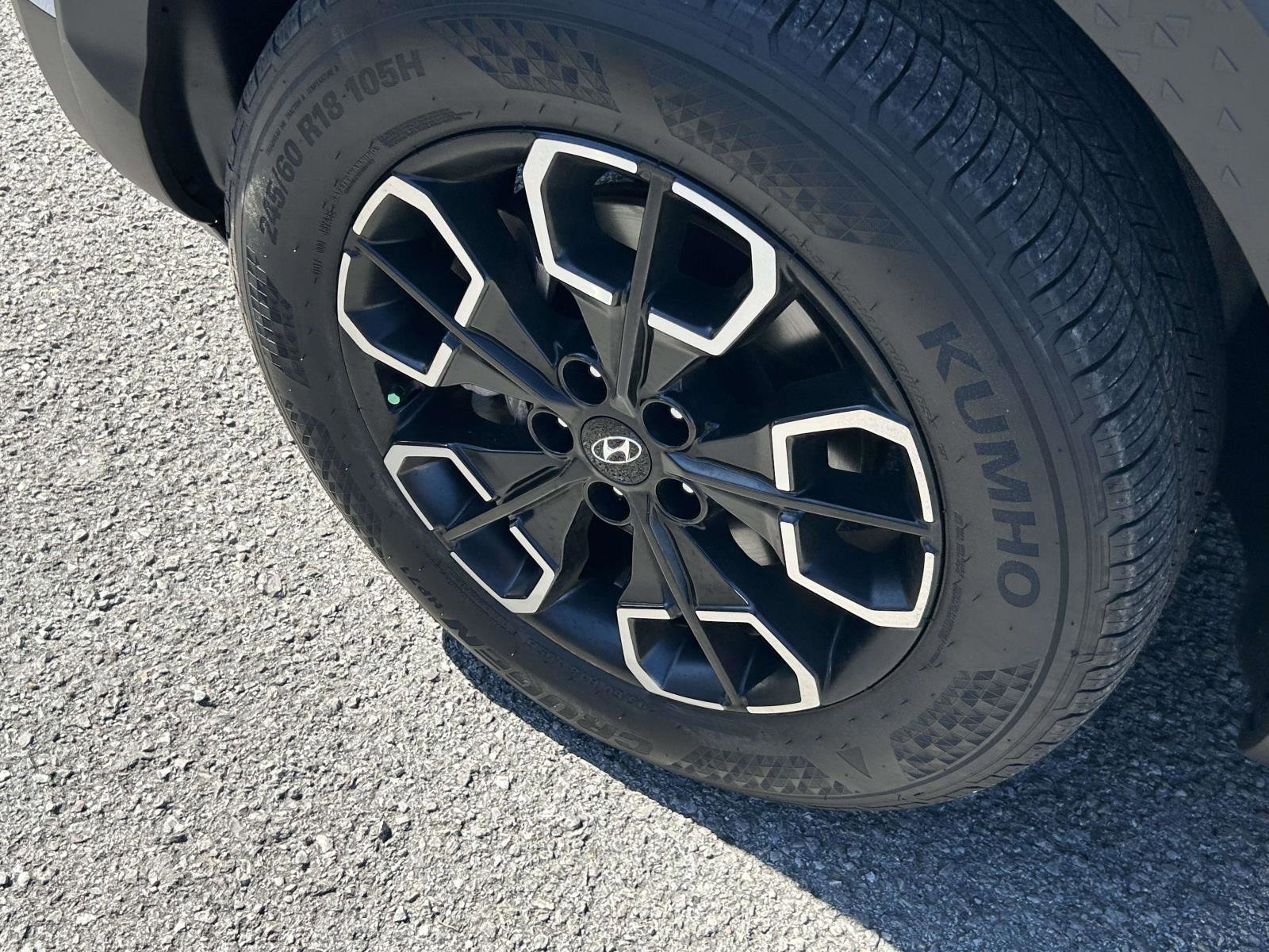 Used 2024 Hyundai Santa Cruz SEL w/ Activity Package image 9