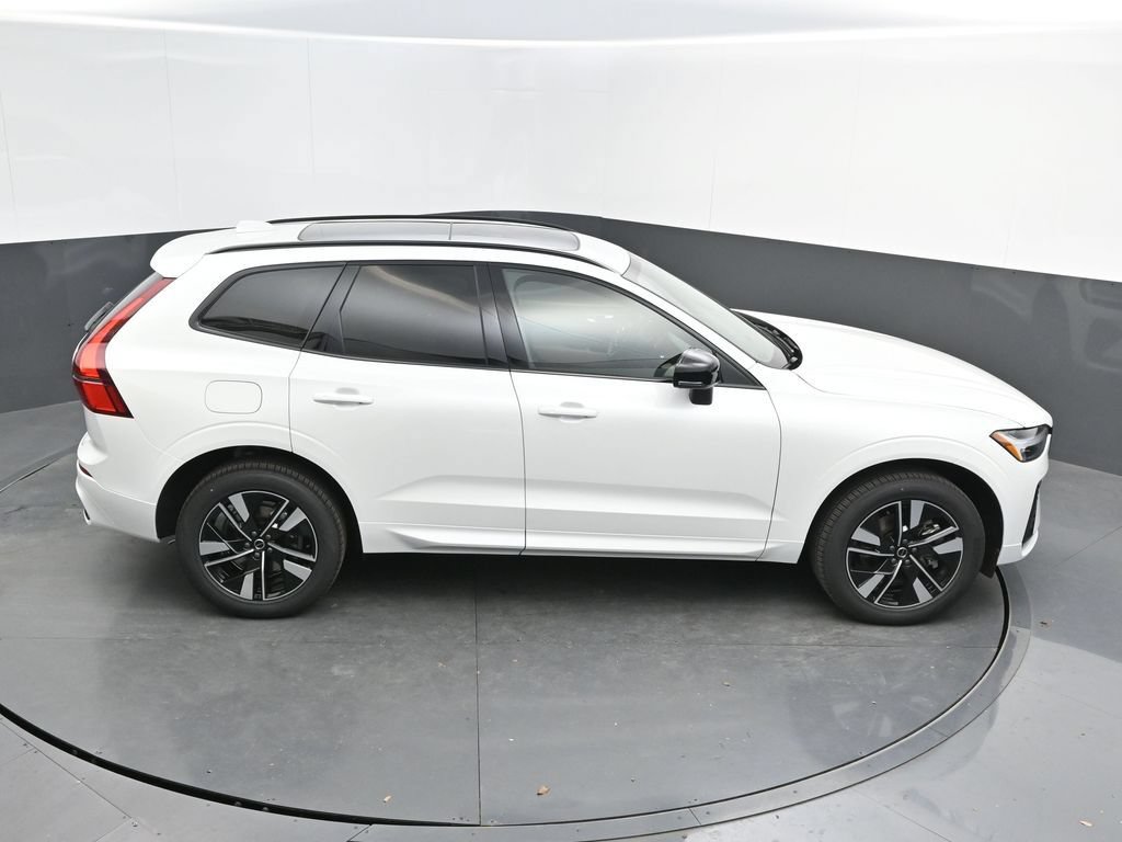 New 2026 Volvo XC60 T8 Core w/ Climate Package AWD/4WD image 29