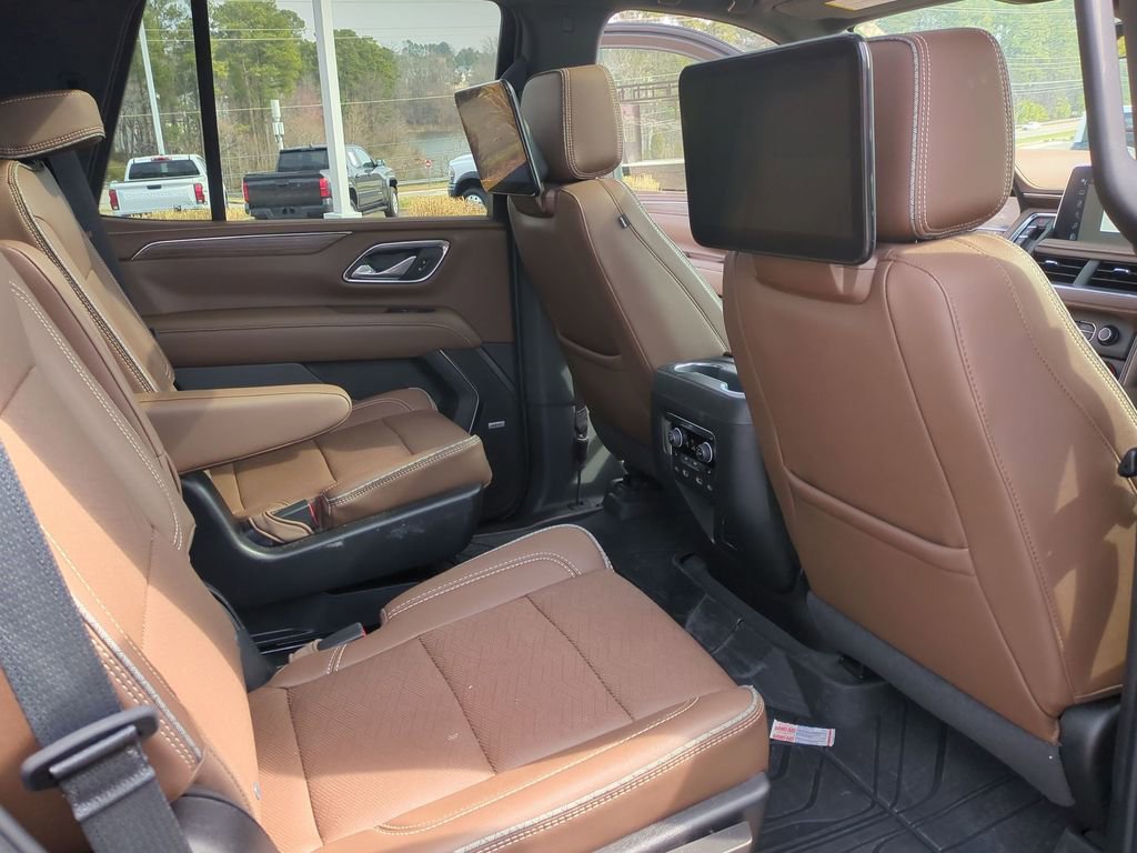 Used 2024 Chevrolet Tahoe High Country w/ Premium Package image 29