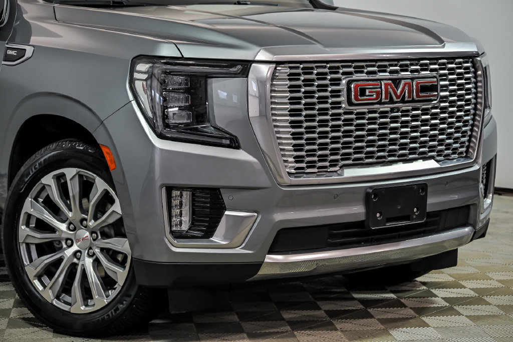 Used 2023 GMC Yukon Denali AWD/4WD image 2