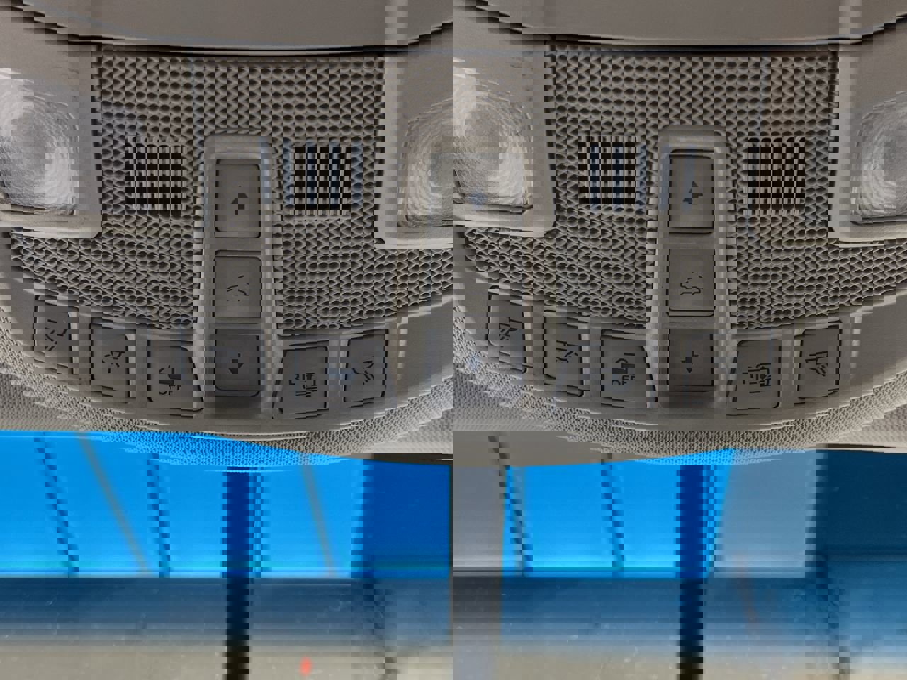 Used 2014 Lincoln MKZ image 28