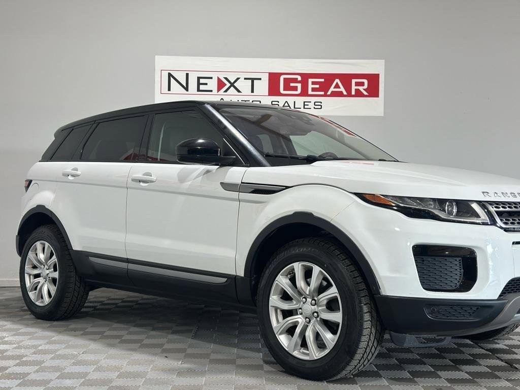 Used 2018 Land Rover Range Rover Evoque SE image 2
