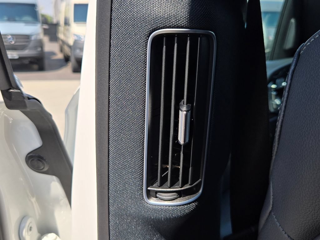 Used 2020 Mercedes-Benz GLS 450 4MATIC image 38