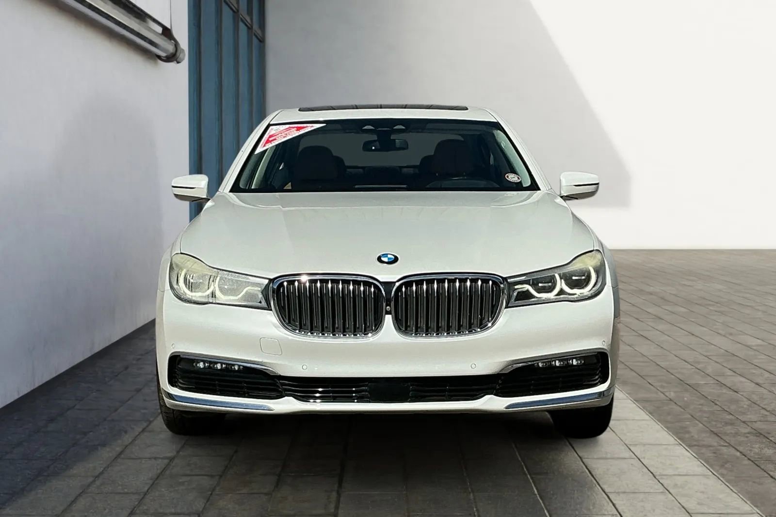 Used 2016 BMW 750i xDrive image 8