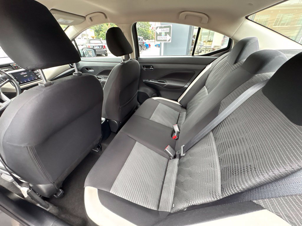 Certified 2022 Nissan Versa SV FWD image 16
