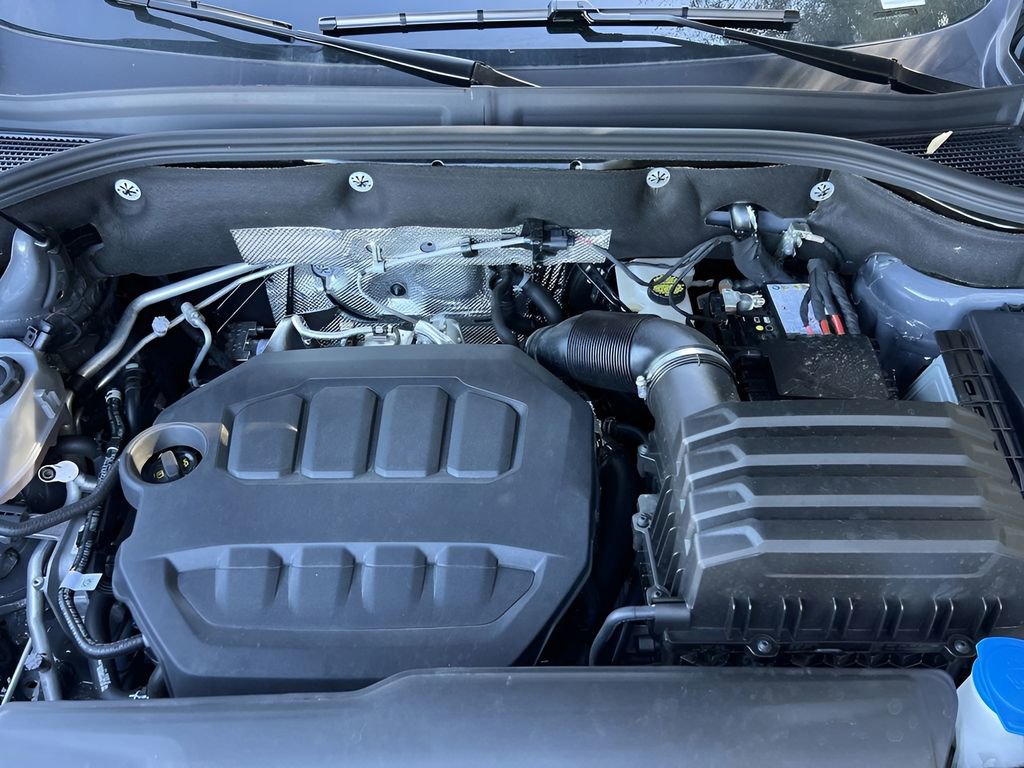 Certified 2025 Volkswagen Atlas SEL image 27