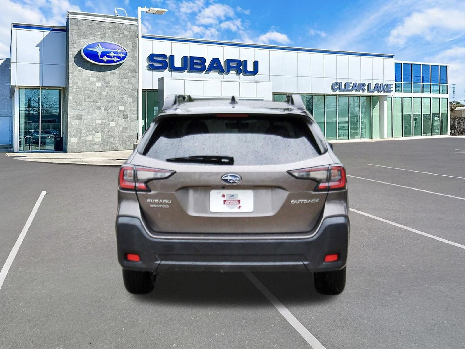 Used 2023 Subaru Outback Premium AWD/4WD image 5