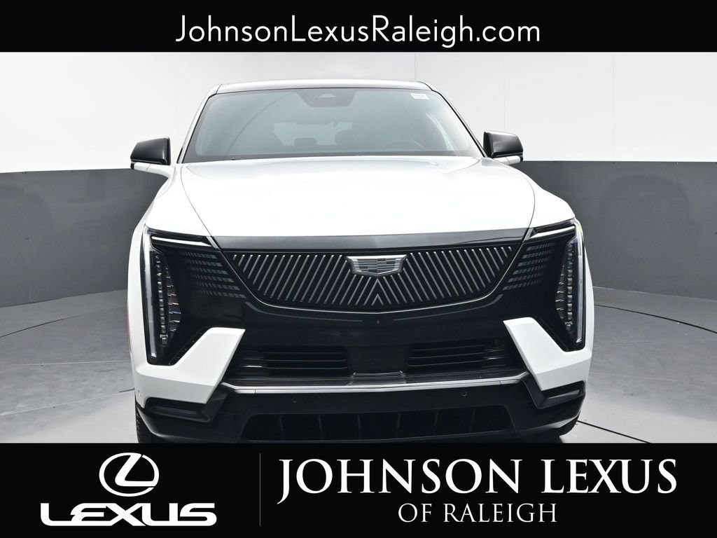 Used 2025 Cadillac Escalade IQ Sport 2 AWD/4WD image 4