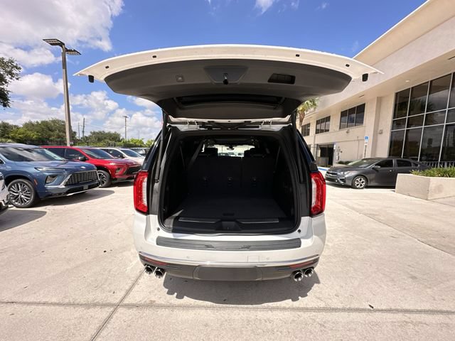 Certified 2022 GMC Yukon XL Denali w/ Denali Ultimate Package AWD/4WD image 32