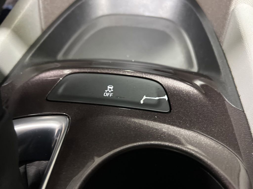 Used 2022 Chevrolet Malibu LS image 33