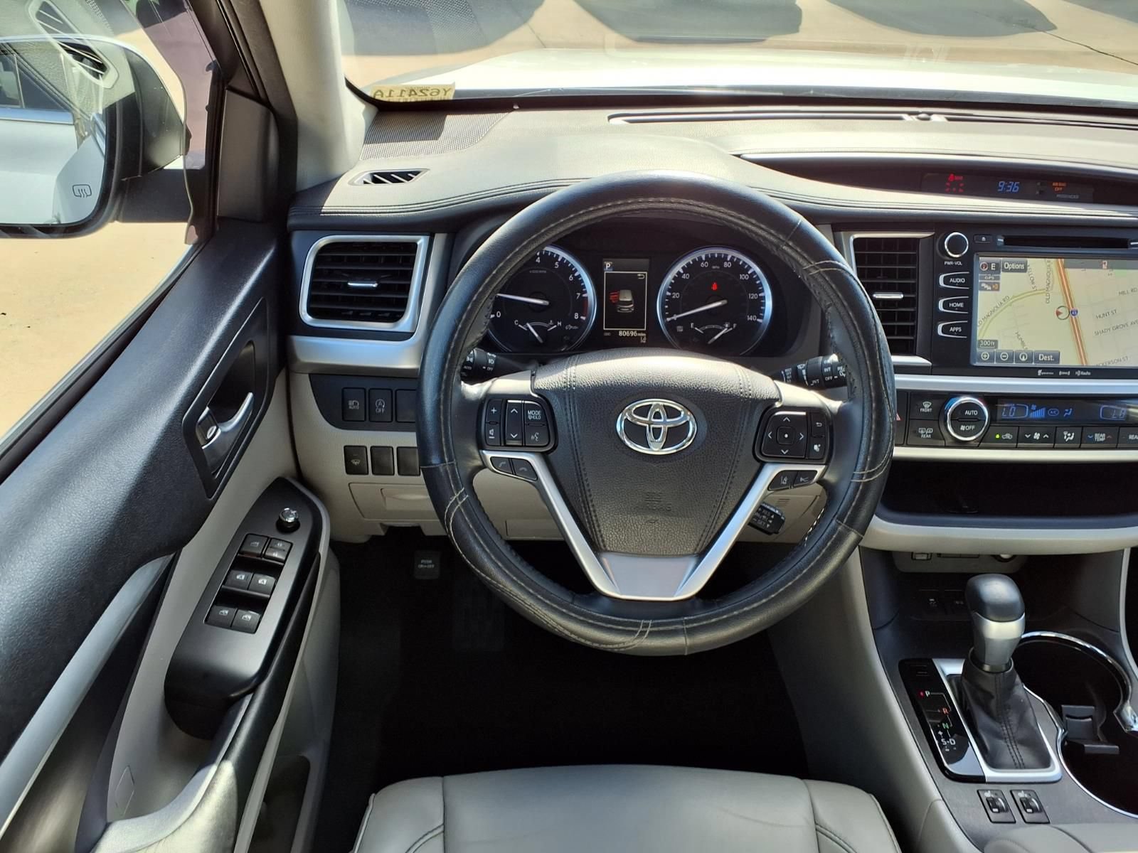 Certified 2017 Toyota Highlander XLE FWD image 16