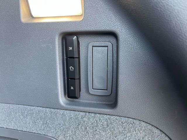 Used 2021 Lincoln Aviator Reserve w/ Equipment Group 201A image 8