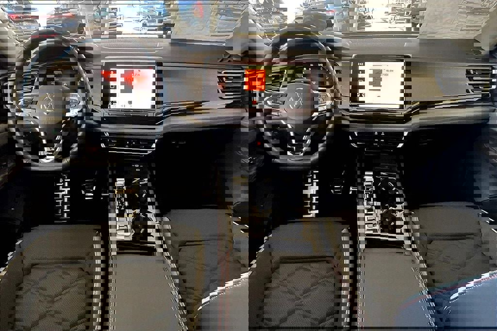 New 2026 Volkswagen Atlas Peak Edition image 15