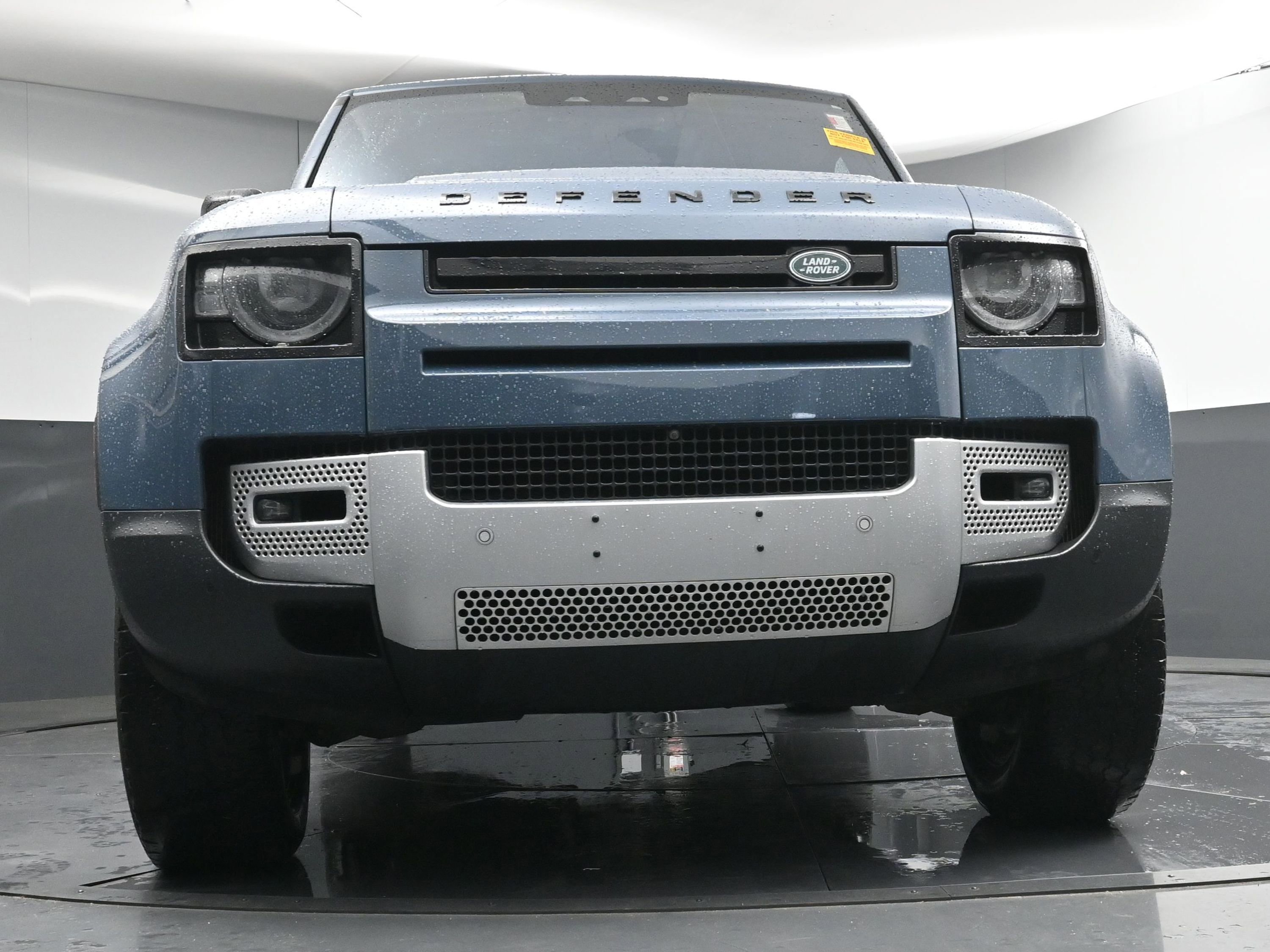 Used 2020 Land Rover Defender 110 HSE image 22