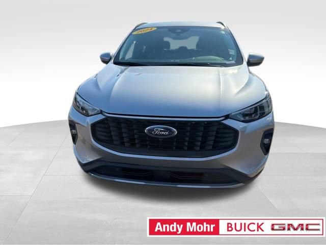 Used 2024 Ford Escape Platinum image 4